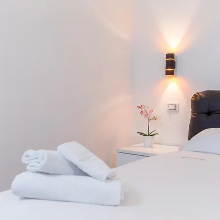 House Vaticano Apartment *